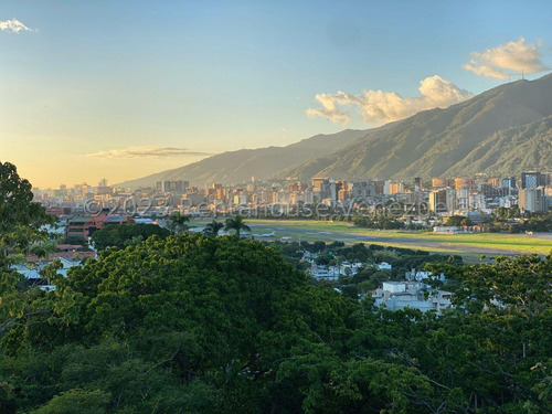 En Venta Terreno Con Vista Al Ávila Chuao 24-19002