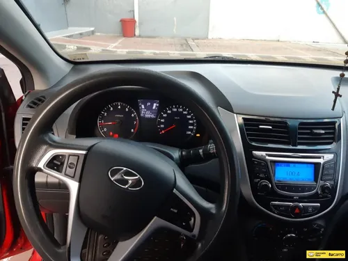 Hyundai I25 1.6cc Tp Aa 4x2