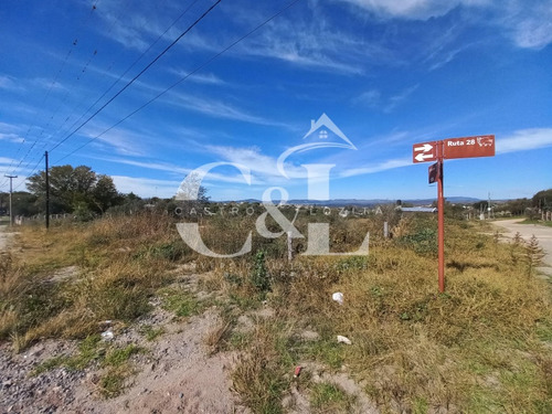 Venta Terreno Esquina En Tanti. Apto Comercial