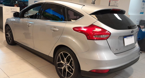 Ford Focus III 2.0 Sedan Titanium At6