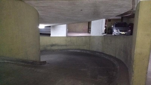 Imagen 4 de 9 de Cochera Grande Cubierta En Pleno Barrio De Palermo