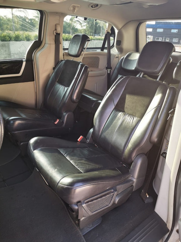 Imagen 7 de 10 de Chrysler Town And Country