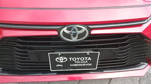 Toyota Yaris 4p Sedán S L4/1.5 Aut