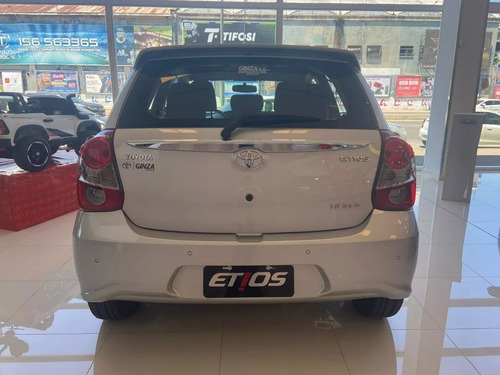 Imagen 4 de 6 de Toyota Etios 1.5 Xls