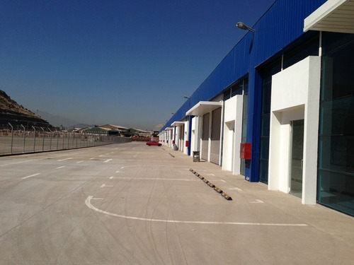 Bodega En Centro De Bodegaje Los Libertadores - Quilicura