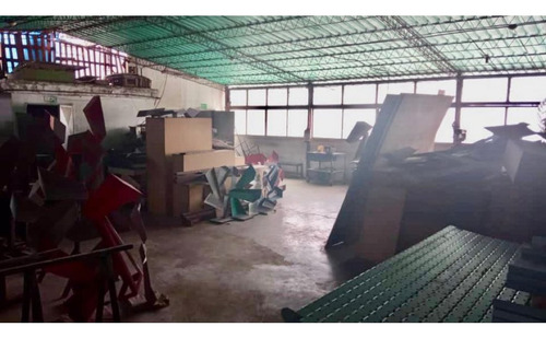 Se Vende/alquila Edificio Industrial1182m2 Guiacay 8991