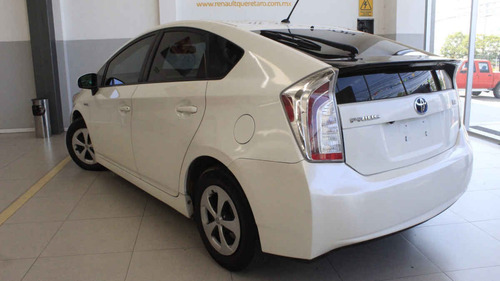 Imagen 3 de 15 de Toyota Prius 2012 4p Premium Hibrido R16