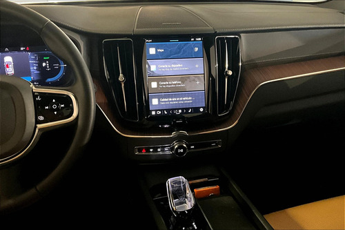 Volvo XC60 5p Recharge Ultimate PHEV T8 L4/2.0/T Aut