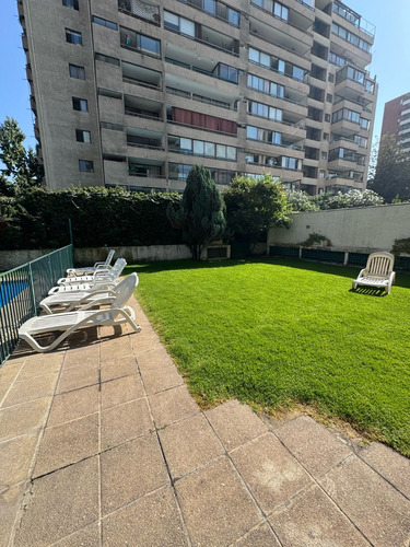 Hermoso Departamento Las Condes, 2d+2b Con Estacionamiento