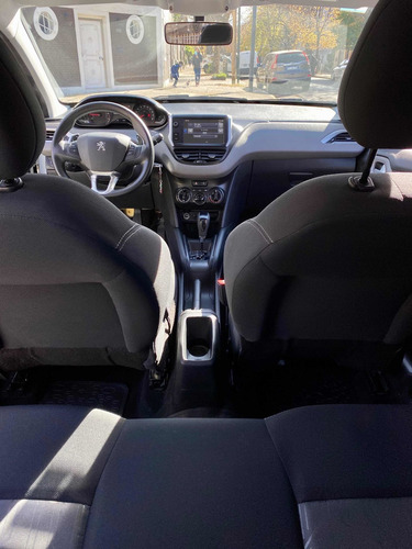Peugeot 208 1.6 Allure Nav Tiptronic 2017