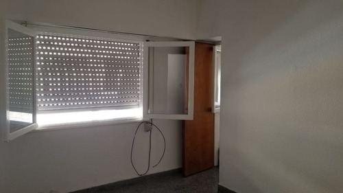 Departamento De 1 Dormitorio, Muy Luminoso!