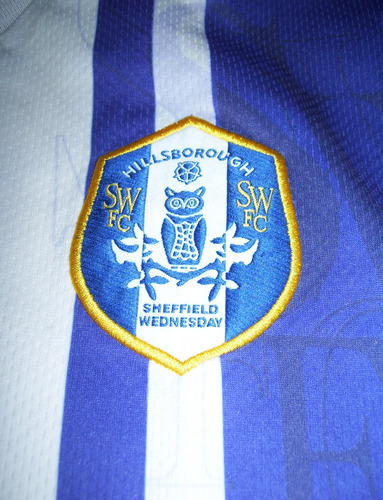 Sheffield Wednesday Fabulosa Puma 1995 #9 Hirst Excelente (Usado)