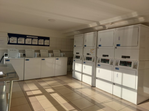Se Arrienda Dpto De 2d+1b / Cerca Metro La Moneda
