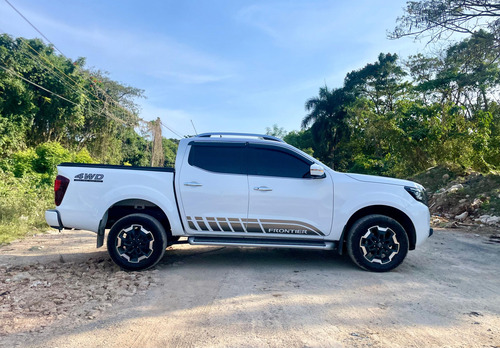 Nissan Frontier 2024 Le 4x4