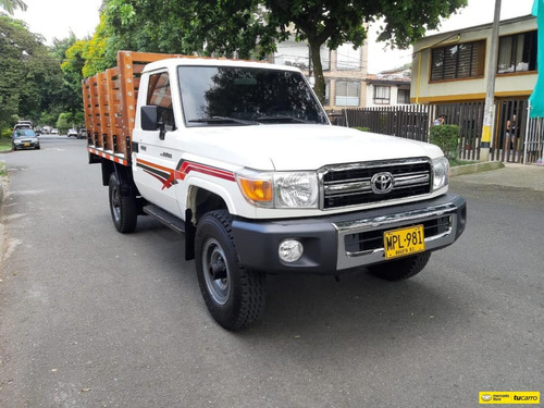 Toyota Land Cruiser Estaca Mt 4000 4x4