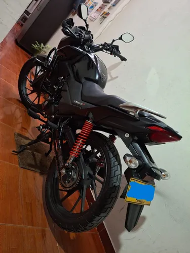 Cb 125 F Negra Con Rojo 2024, Defensas, Hand Savers Y Baúl