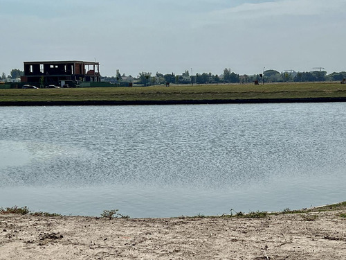 Lote En Barrio Los Puentes Nordelta, Vista Amplia Al Lago Financiación Y Permuta En Parte De Pago