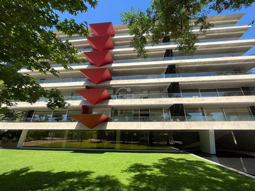 Moderno Departamento De Concepto Abierto En Vitacura