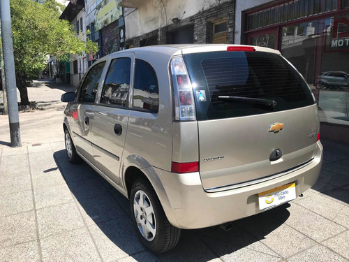 Imagen 4 de 16 de Chevrolet Meriva 2011 1.8 Gl Plus