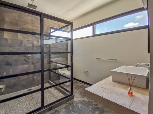 Imagen 29 de 30 de Casa En Venta. 3 Pisos 2 Recamaras. Residencial Arbolada, Cancún, Q.roo