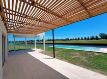 Comprar Casa Al Rio En Naudir En Venta Y Alquiler Anual Con 4 Habitaciones