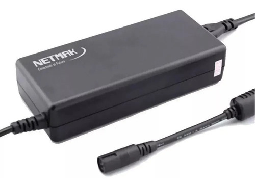 Imagen 2 de 6 de Cargador Universal Netmak Nm-1284 65w Automatico Notebook