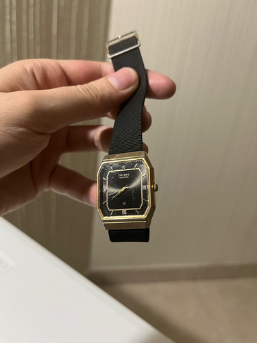Reloj Orient Negro Amarillo Negro (Usado)