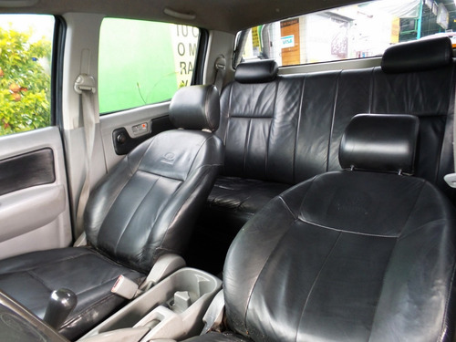 Toyota Hilux 2.5 Mt