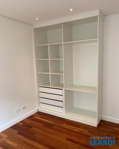 Casa Em Condomínio - Tamboré - Sp - 615704