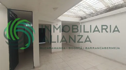 Casa En Venta En La Universidad. Cod V61531
