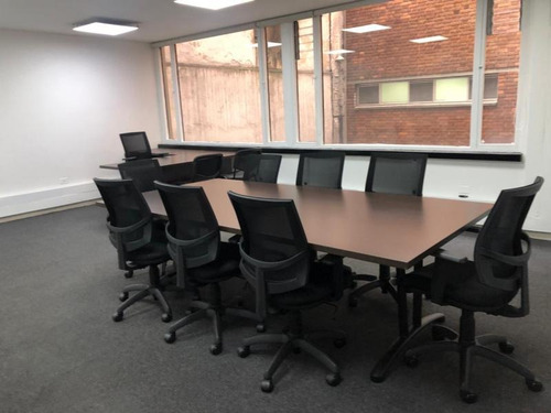 Oficina En Arriendo