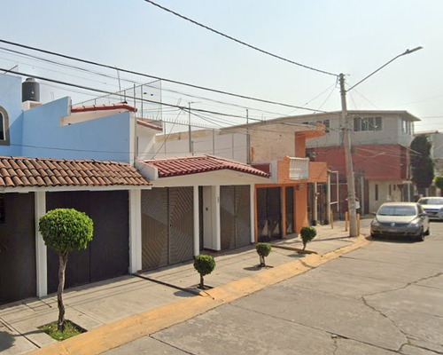 Casa Con Excelente Mantenimiento Y Ubicación Arf