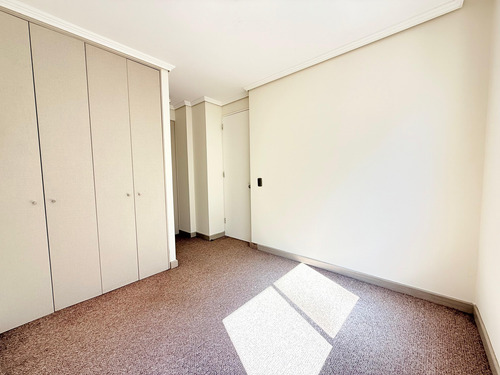 Edificio Av. María Rozas Velásquez (1 Est.) Piso 21