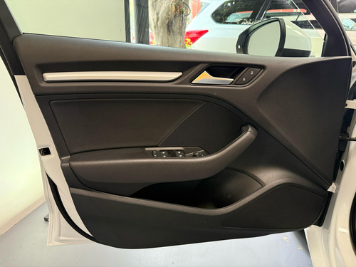Audi A3 2.0 Sedán L Dynamic At Dsg