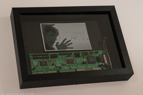 Porta Retrato Com Placa Sucata Serial Winbond Reciclada