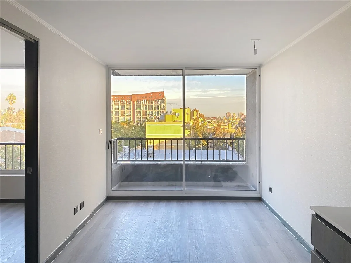 Imagen 4 de 13 de Depto En Arriendo Comuna De Santiago 1h1b