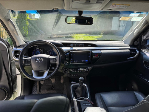 Toyota Hilux Pick-Up 2.8 Cd Srx 177cv 4x4
