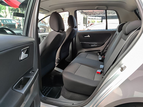 Imagem 8 de 15 de Volkswagen Fox 1.6 Msi Total Connect