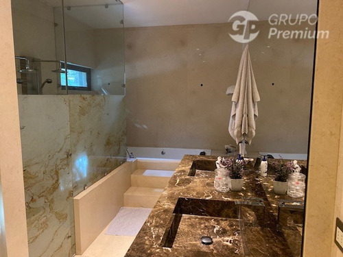 Casa En Venta De 6 Dorm. 7 Baños Piscina En Padre Hurtado