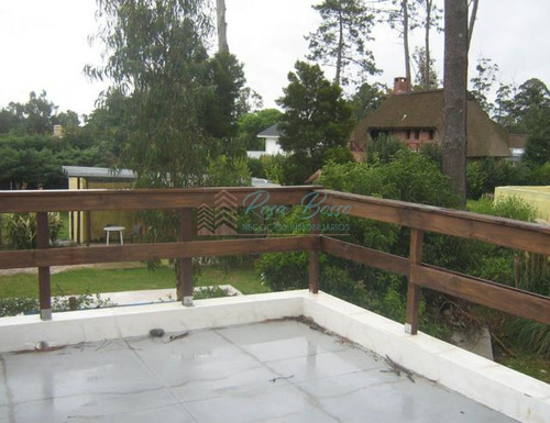 Casa En Pinares- Ref: 6031
