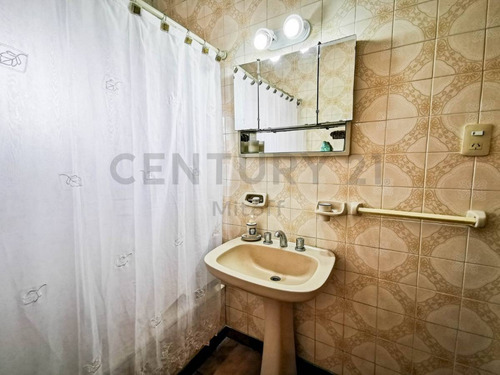 Imagen 15 de 22 de Departamento En Venta De 2 Dormitorios Con Cochera En La Plata, Centro