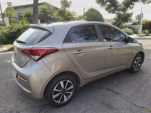 Imagem 3 de 8 de Hyundai Hb20 1.6 Comfort Plus 16v Flex 4p Automático