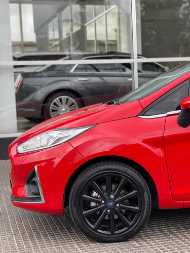 Imagen 8 de 14 de Ford Fiesta Kinetic Design 1.6 Titanium Powershift 120cv