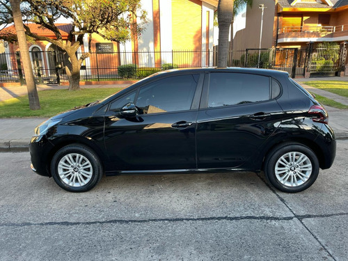 Peugeot 208 1.6 Allure Tiptronic