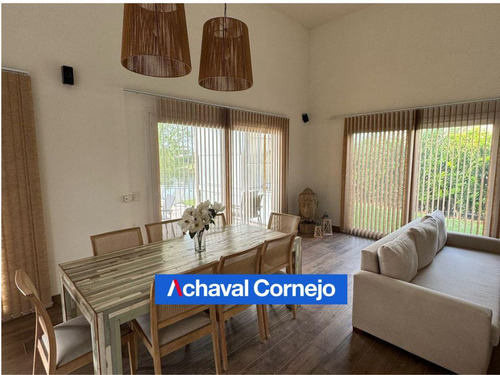 Casa De Una Planta Al Agua En Alquiler Amoblada En Ceibos, Puertos