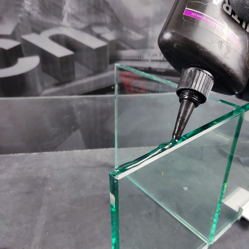 Caja De Ultracure® 720, Adhesivo Epoxico Uv