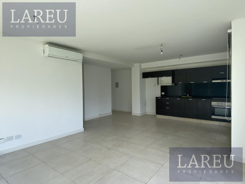 Departamento Con Jardin De 2 Dormitorios En Venta En Vilahaus, Pilar