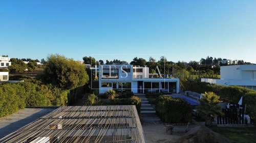 Luminosa Casa En Marbella