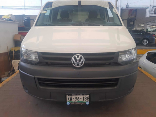 Imagen 2 de 11 de Volkswagen Transporter 2.0 Chasis Cab Std 5 Vel Ac 2013