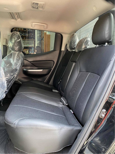 Imagen 10 de 11 de Mitsubishi L200 Sportero